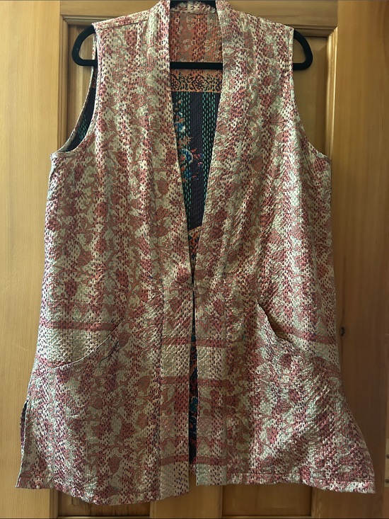 Handmade Other - Sleeveless Printed Quilted Silk Vest in Cream and Dusty Rose